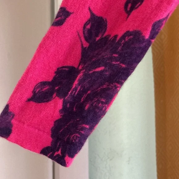 Women's Garnet Hill Pink & Black Cardigan with Rose Detail & 3/4 sleeve, size M - Picture 4 of 8